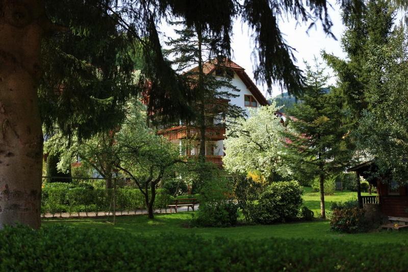 Hotel Garni Cafe Schacher Oberwolfach Экстерьер фото